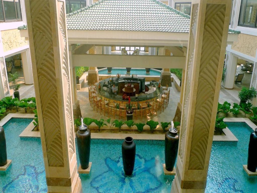 Olalani Resort & Condotel Дананг Экстерьер фото