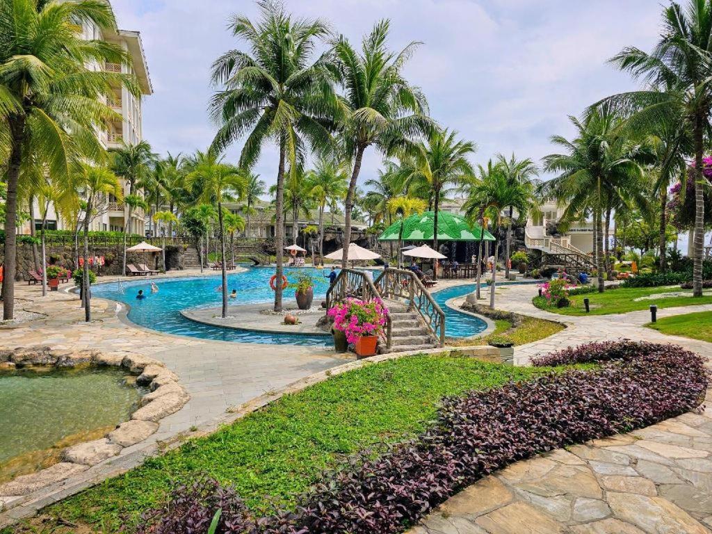 Olalani Resort & Condotel Дананг Экстерьер фото