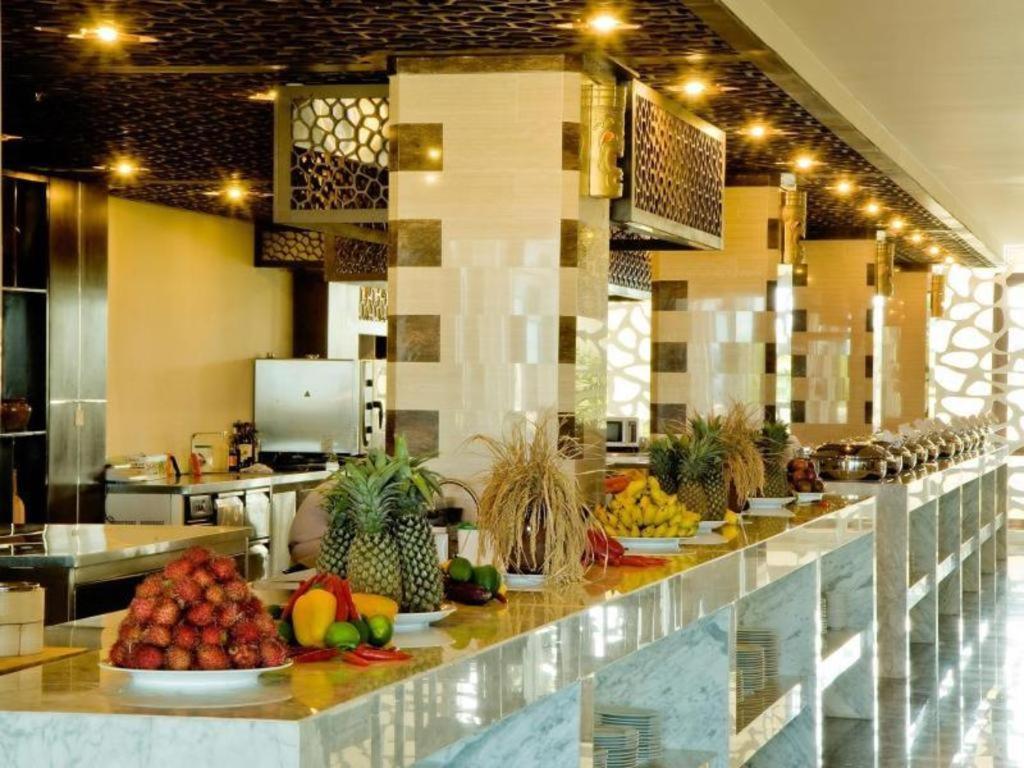 Olalani Resort & Condotel Дананг Экстерьер фото