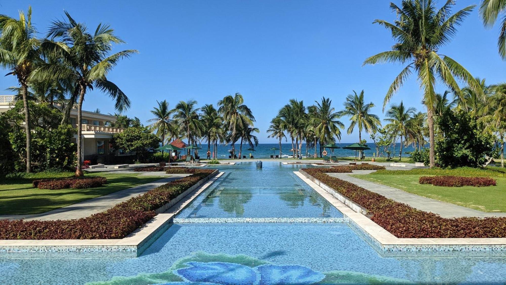 Olalani Resort & Condotel Дананг Экстерьер фото