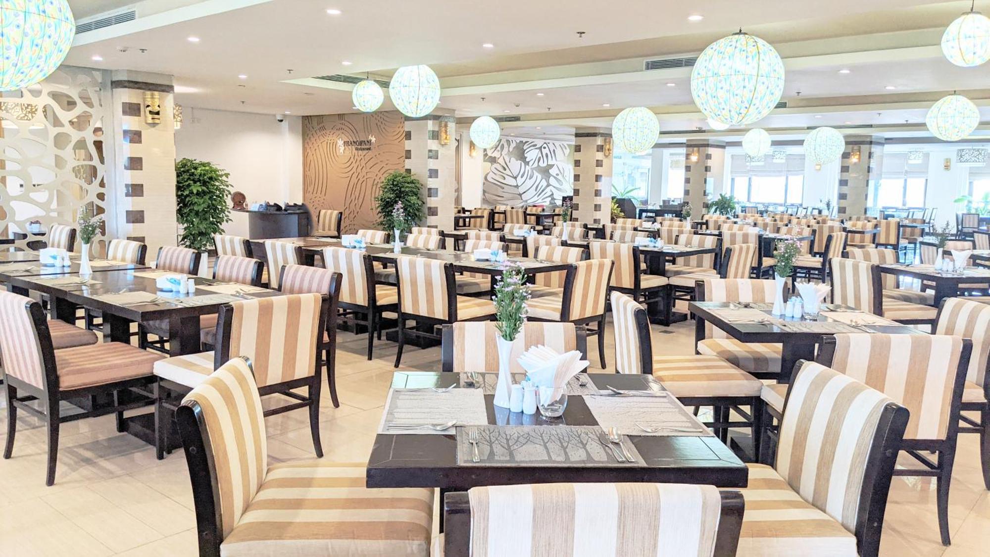 Olalani Resort & Condotel Дананг Экстерьер фото