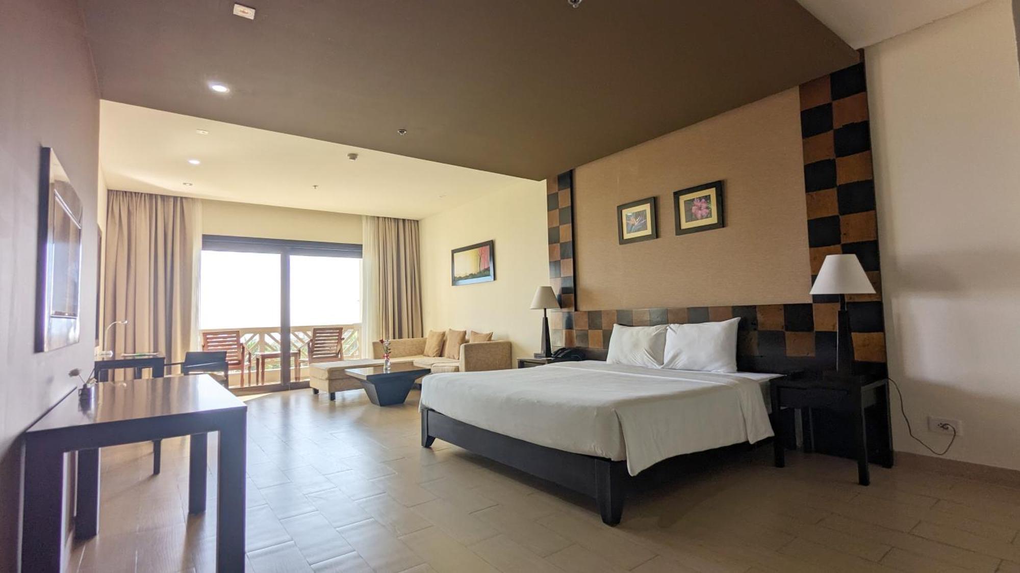 Olalani Resort & Condotel Дананг Экстерьер фото