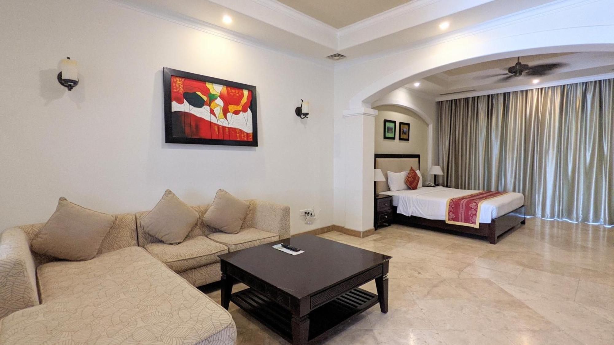 Olalani Resort & Condotel Дананг Экстерьер фото