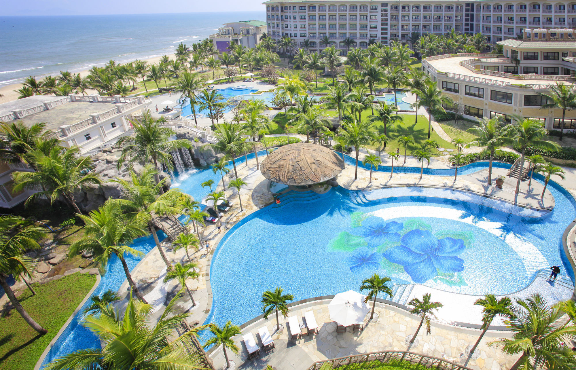 Olalani Resort & Condotel Дананг Экстерьер фото